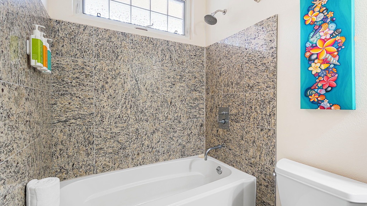 Photo of Bathroom in Kahaluu-Keauhou