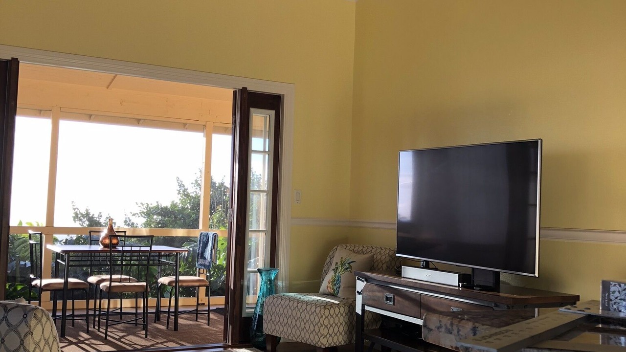 Photo of Livingroom in Kona Palisades