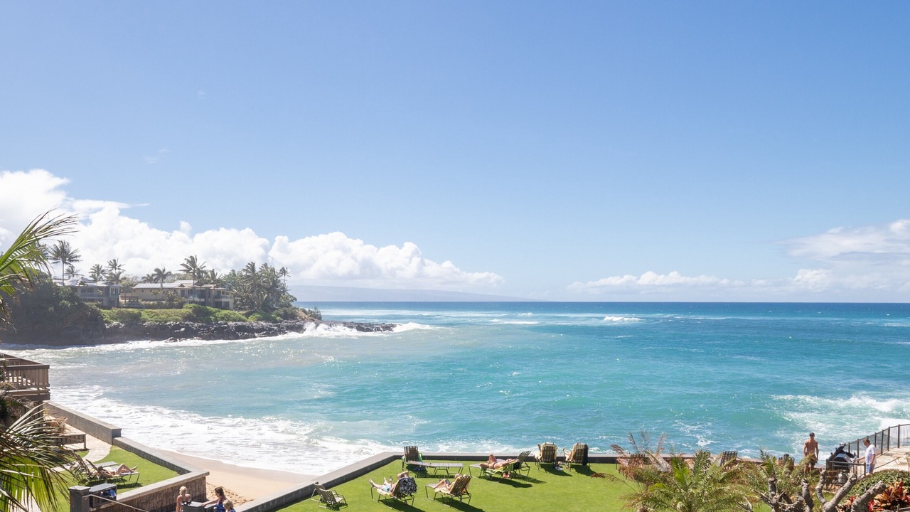 Photo of Others in Kahana