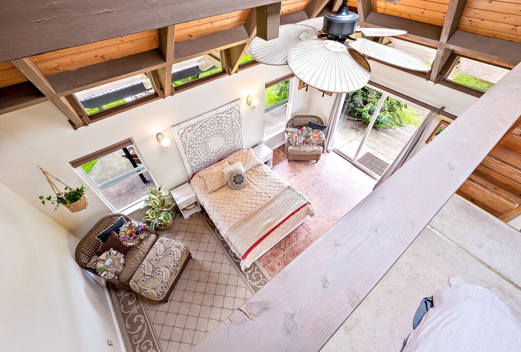 Photo of Livingroom in Holualoa