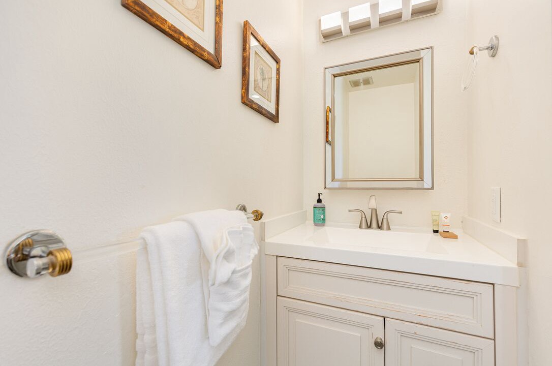 Photo of Bathroom in Kahuku