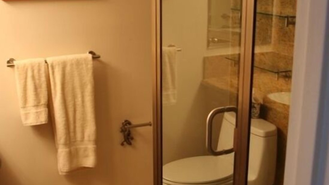 Photo of Bathroom in Honokowai