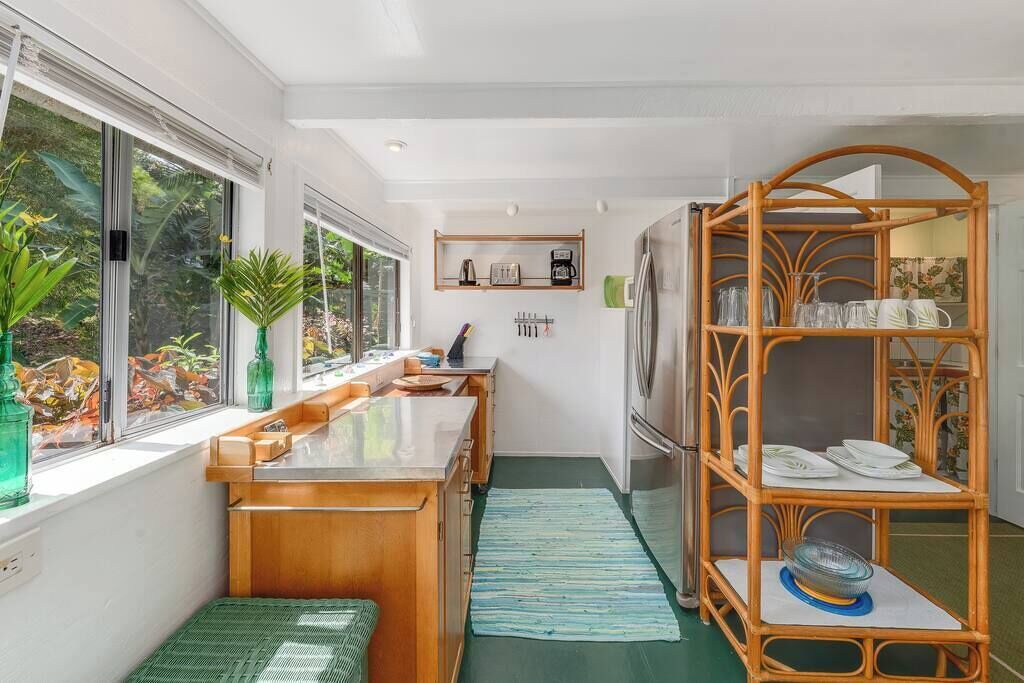 Photo of Kitchen in Haiku