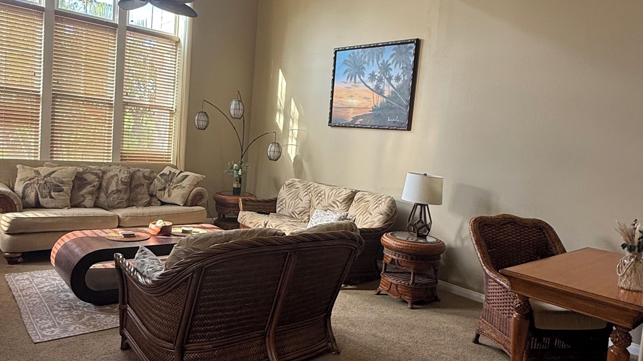 Photo of Livingroom in Waikoloa