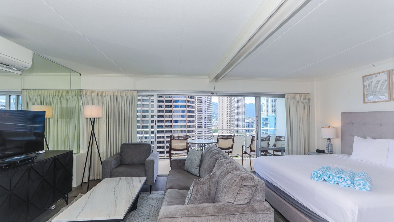 Photo of Bedroom in Waikiki