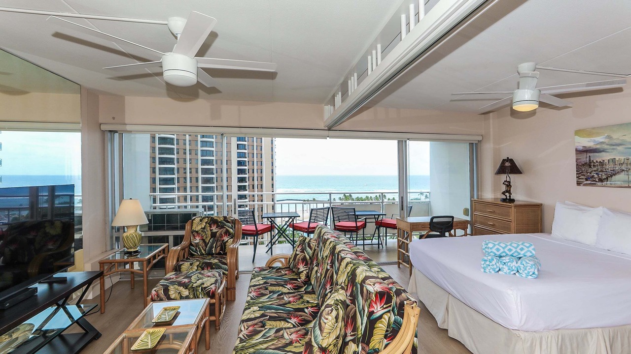 Photo of Bedroom in Waikiki