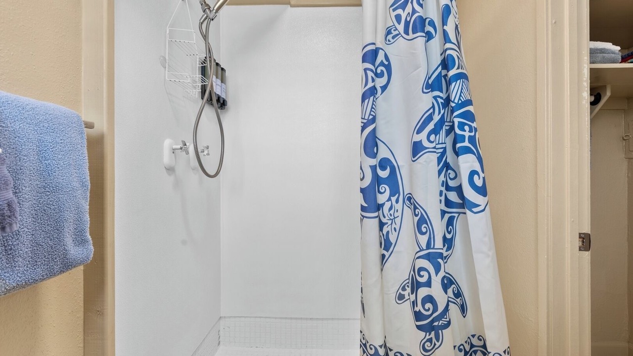 Photo of Bathroom in Keaukaha