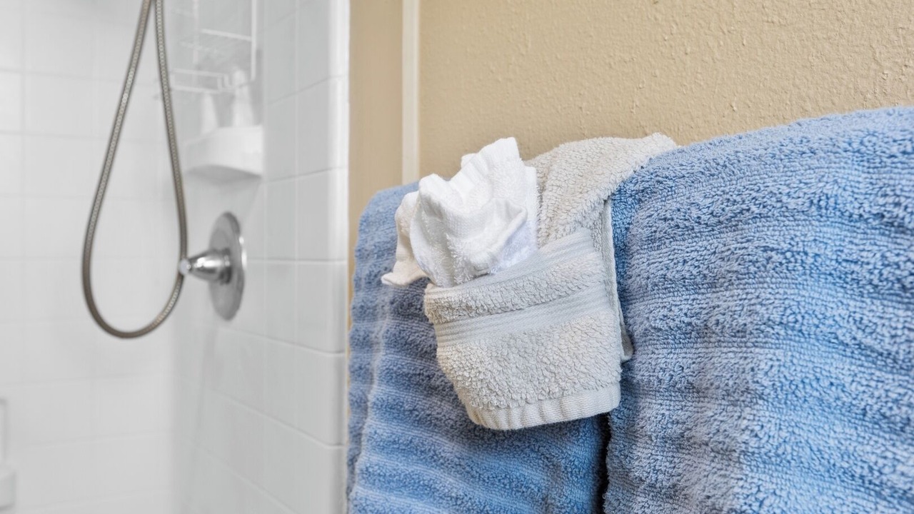 Photo of Bathroom in Keaukaha