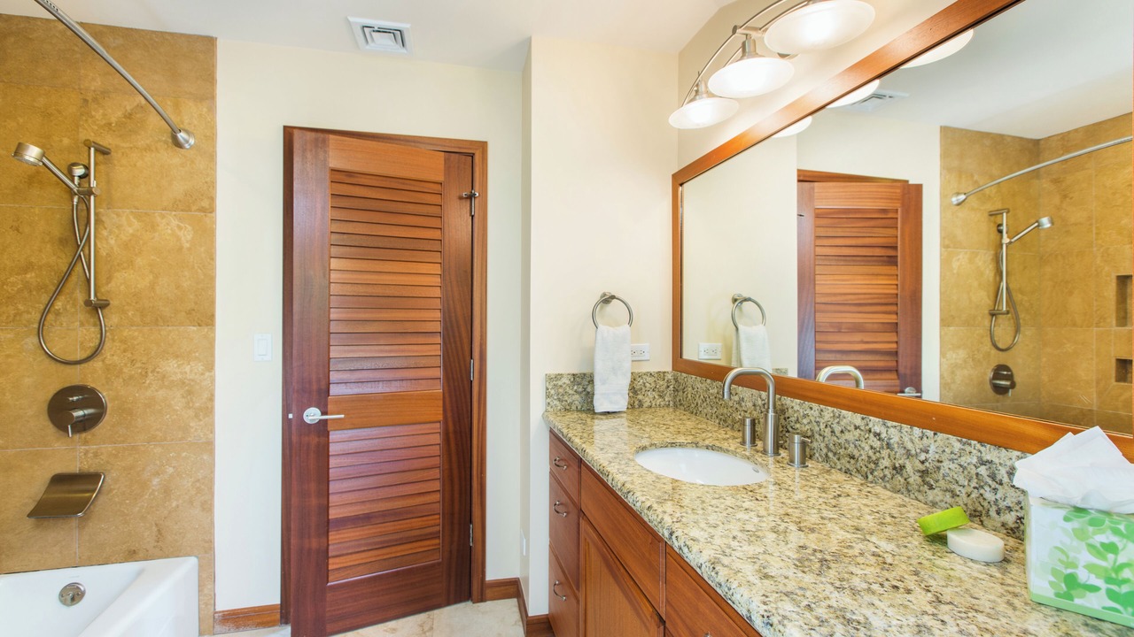 Photo of Bathroom in Kahala