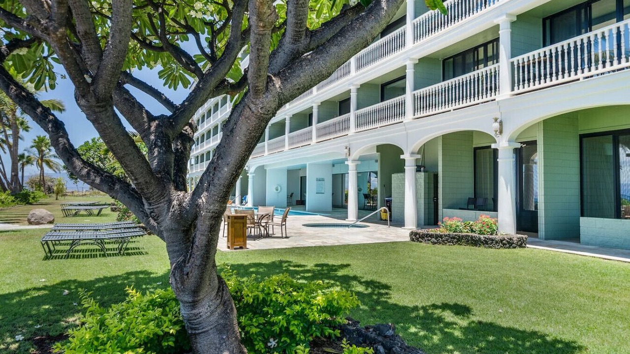 Photo of Outdoor in Historic Lahaina Front Street