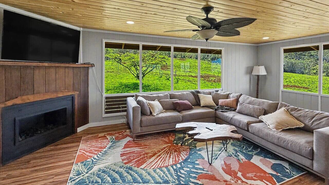 Photo of Livingroom in Ninole