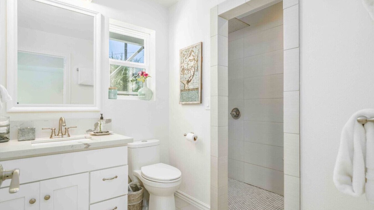 Photo of Bathroom in Honomu