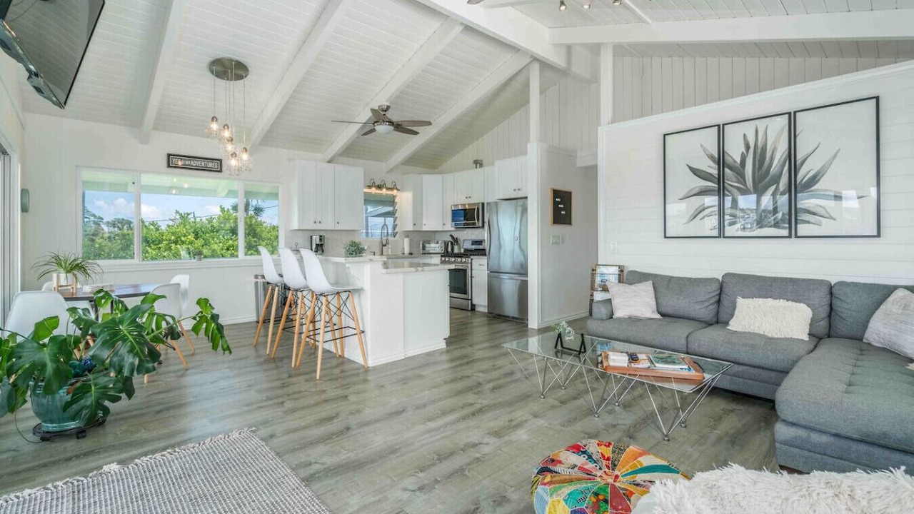 Photo of Livingroom in Honomu