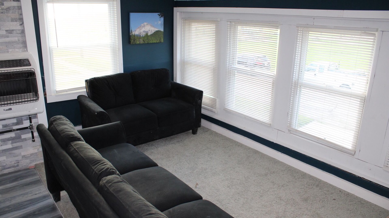 Photo of Livingroom in Lorain