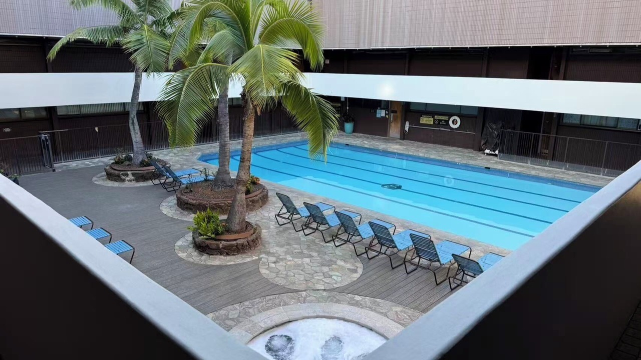 Photo of Others in Downtown Honolulu