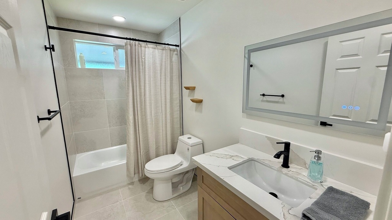 Photo of Bathroom in Waialee