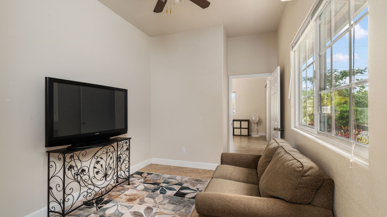 Photo of Livingroom in Keaau