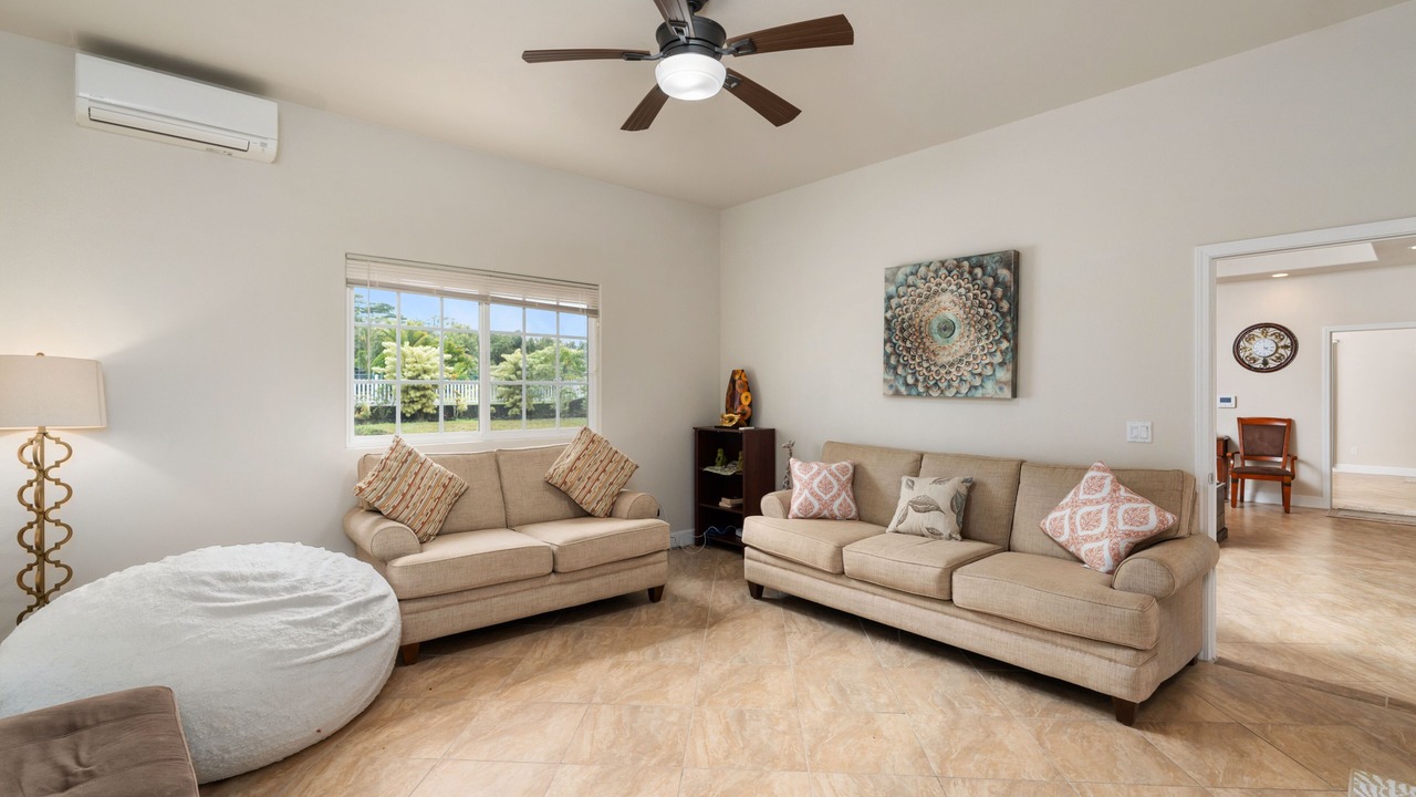 Photo of Livingroom in Keaau