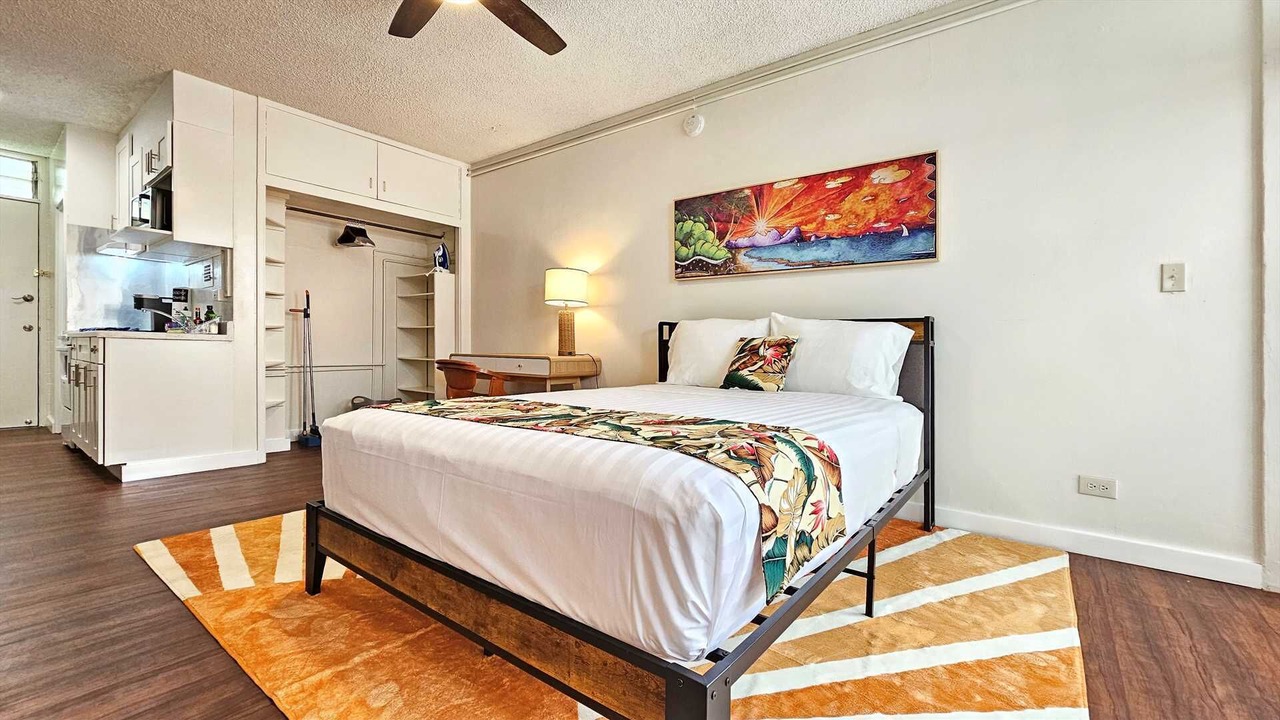 Photo of Bedroom in Waikiki