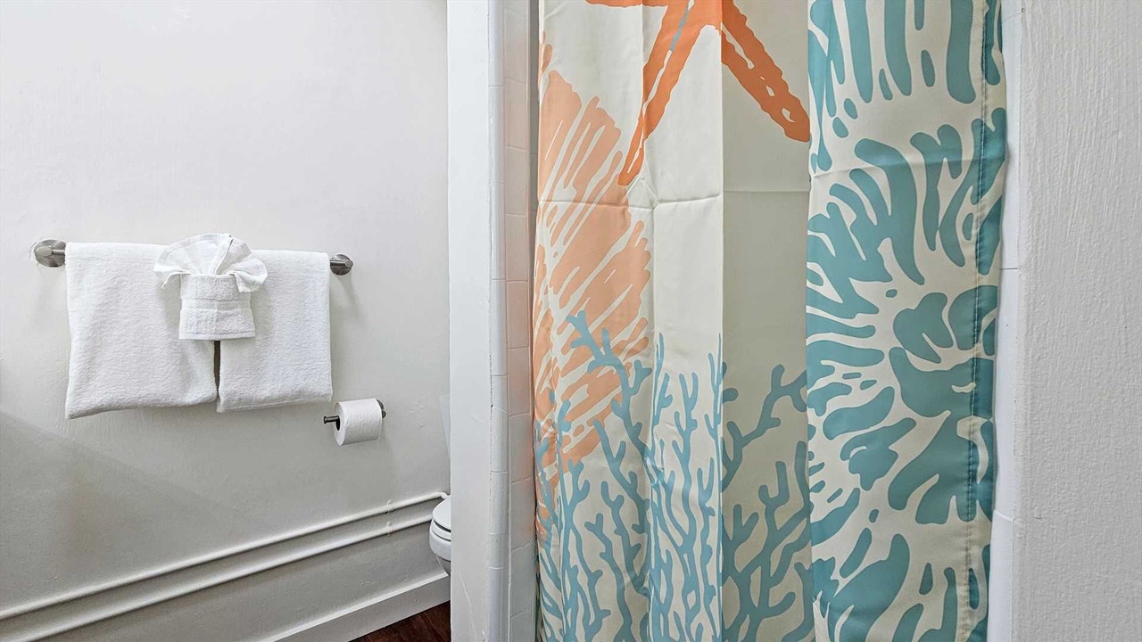 Photo of Bathroom in Waikiki