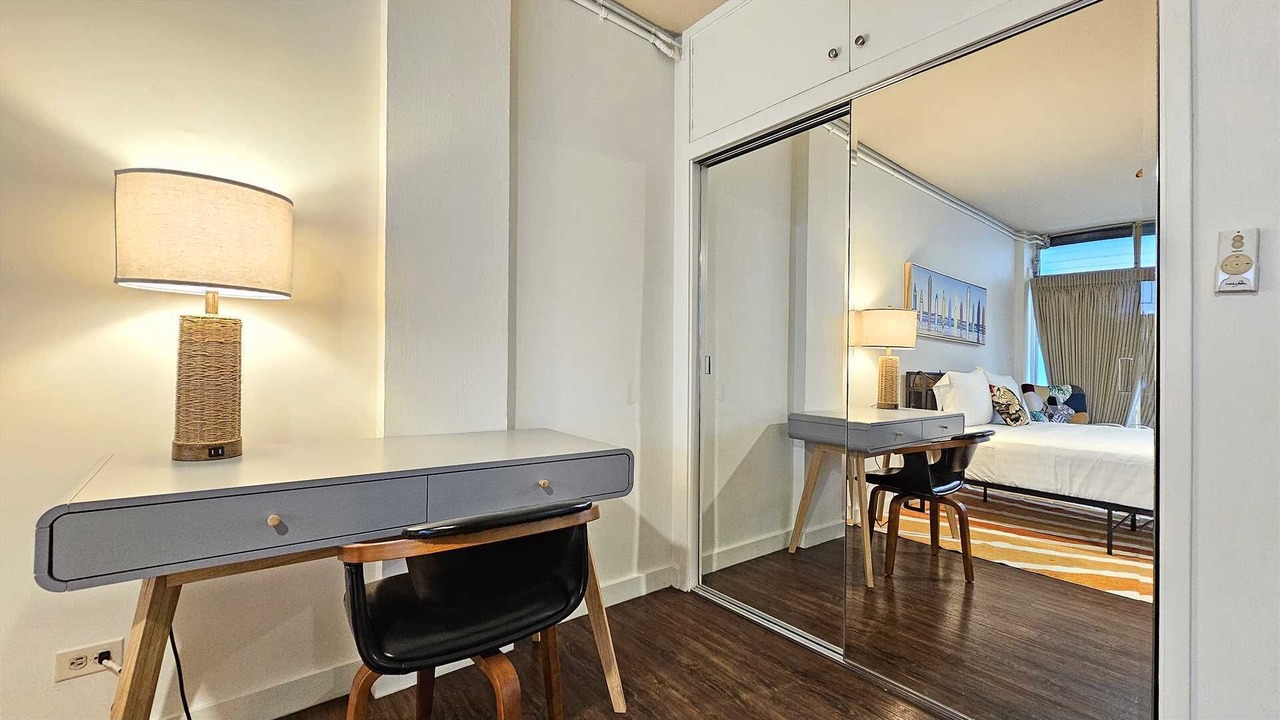 Photo of Bedroom in Waikiki