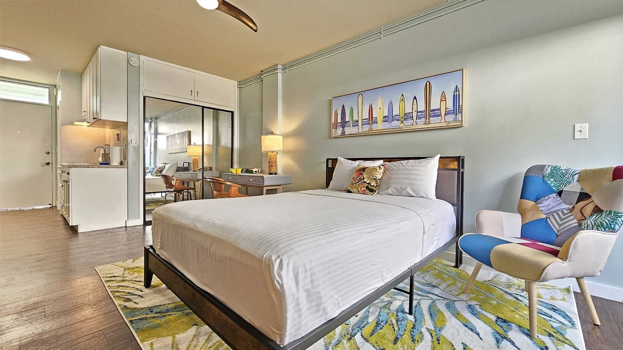 Photo of Bedroom in Waikiki