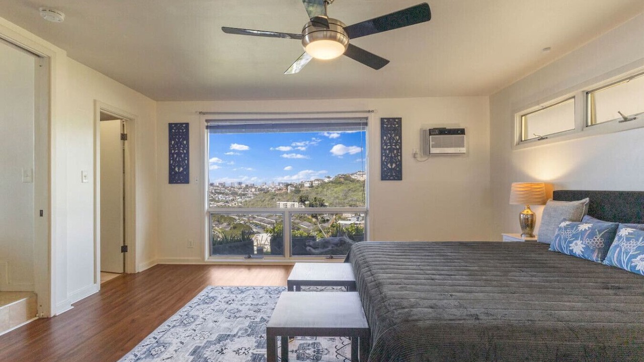 Photo of Bedroom in Kahala