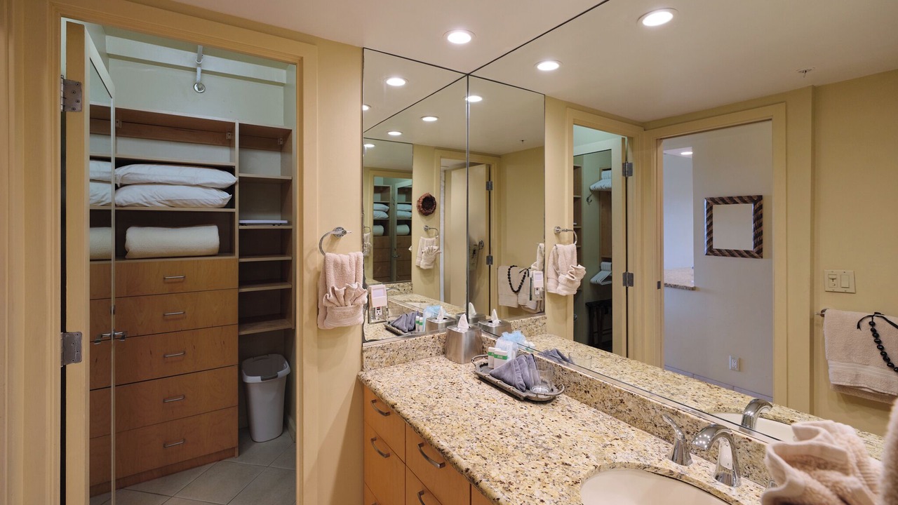 Photo of Bathroom in Kaanapali