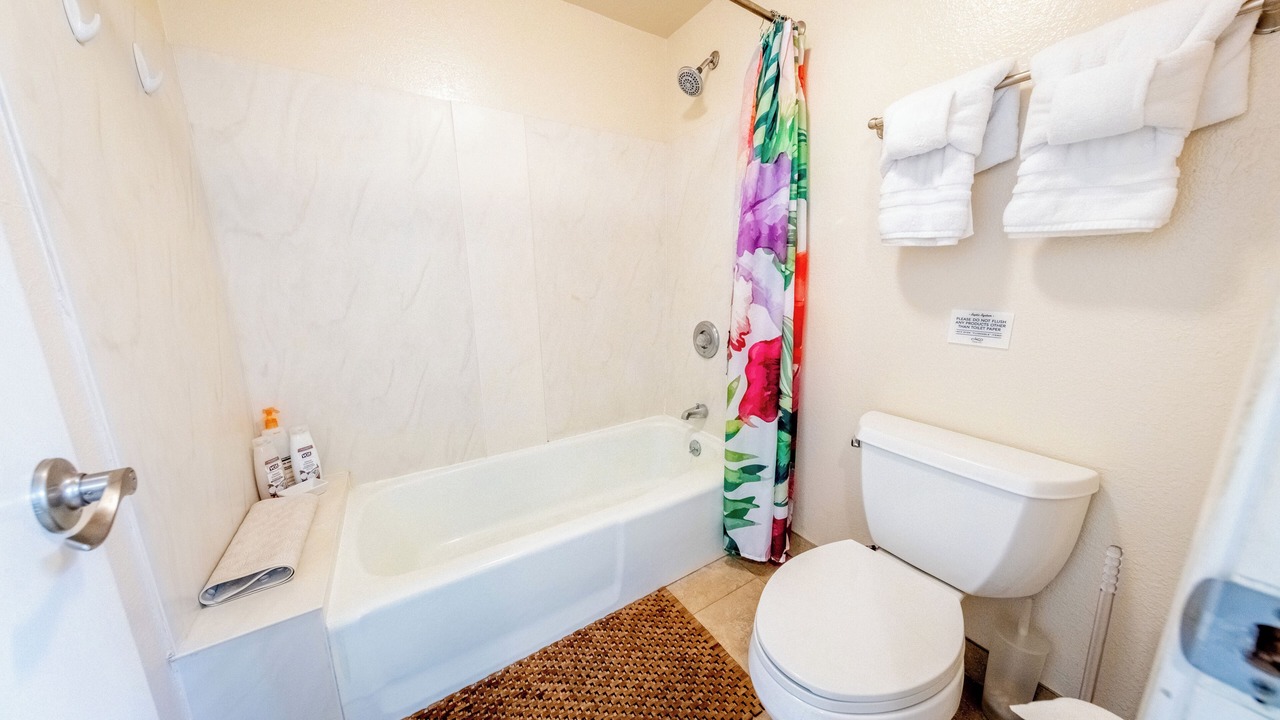 Photo of Bathroom in Waikoloa