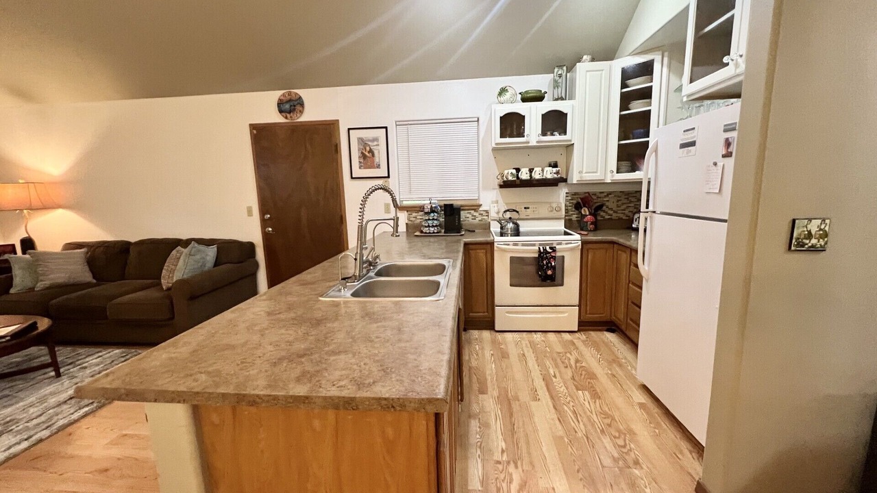 Photo of Kitchen in Ohia Estates