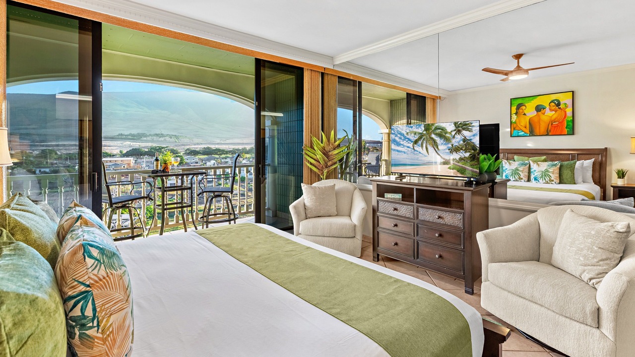 Photo of Bedroom in Historic Lahaina Front Street
