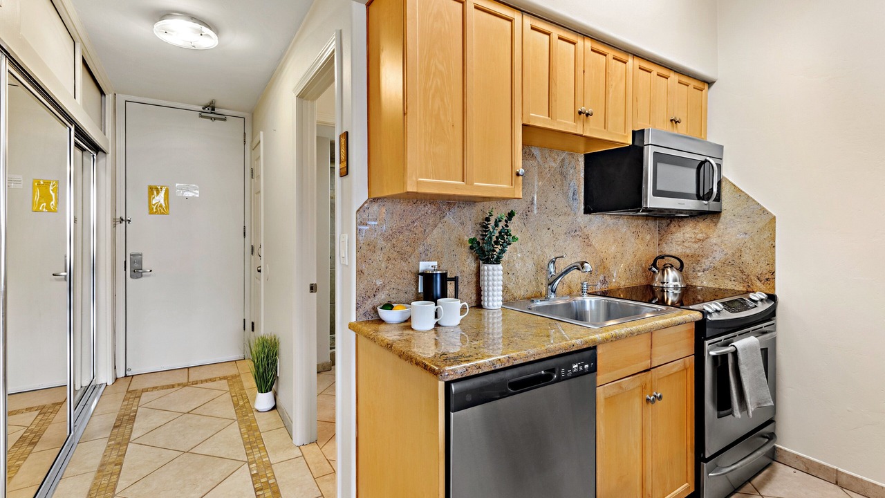 Photo of Kitchen in Historic Lahaina Front Street