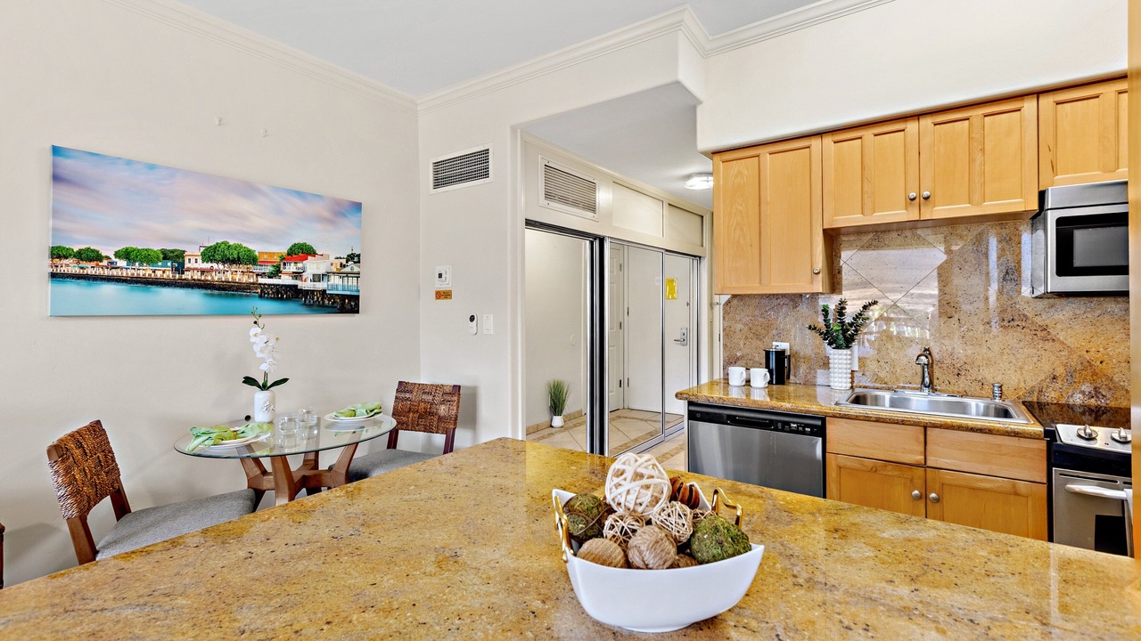 Photo of Kitchen in Historic Lahaina Front Street
