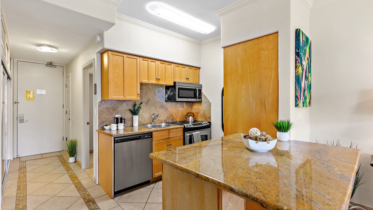 Photo of Kitchen in Historic Lahaina Front Street