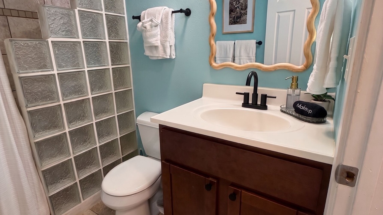 Photo of Bathroom in Historic Kailua Village