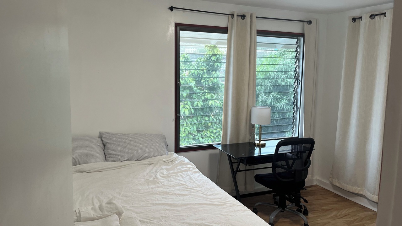 Photo of Bedroom in Liliha - Kapalama