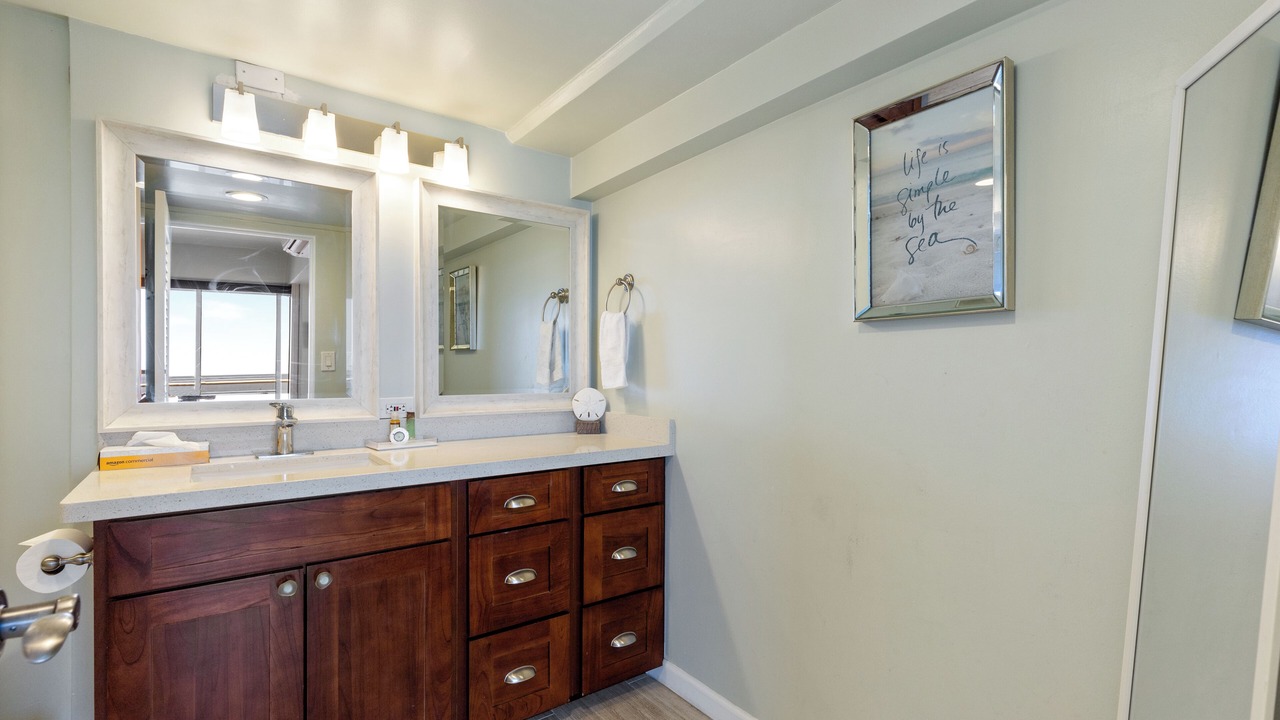 Photo of Bathroom in Waikiki