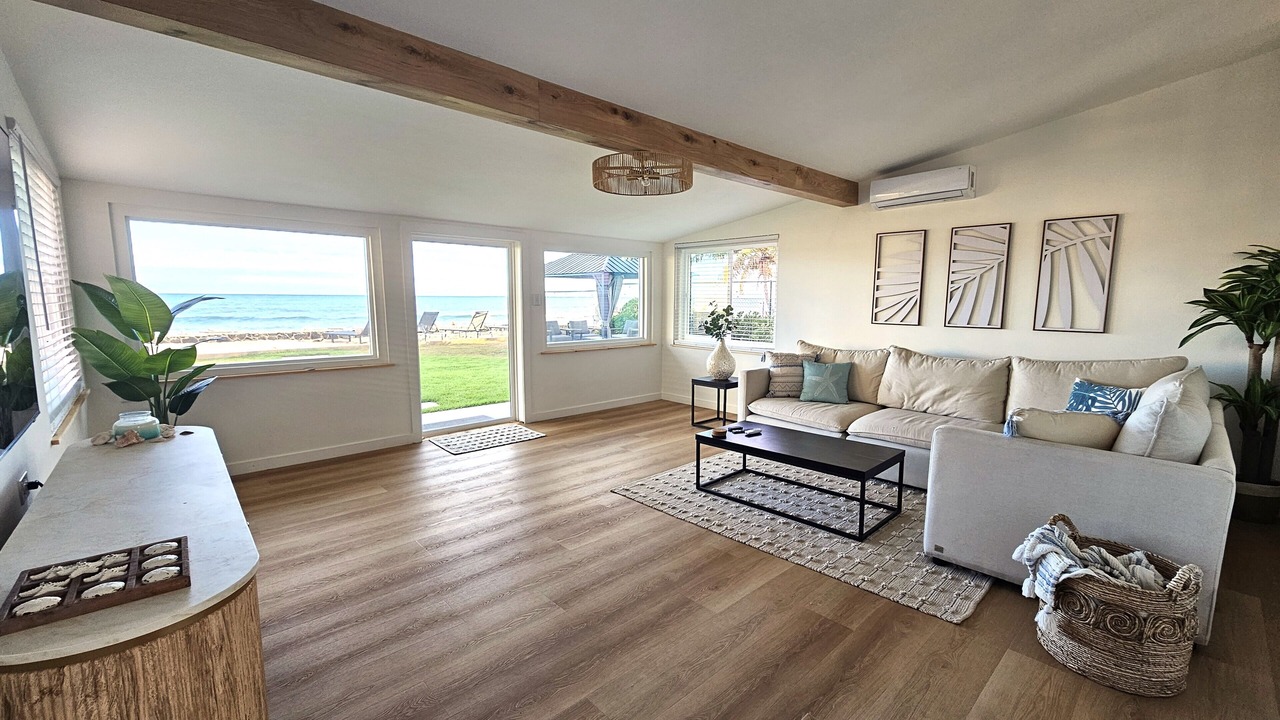 Photo of Livingroom in Ewa