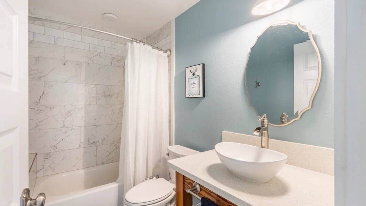 Photo of Bathroom in Royal Hawaiian Estates