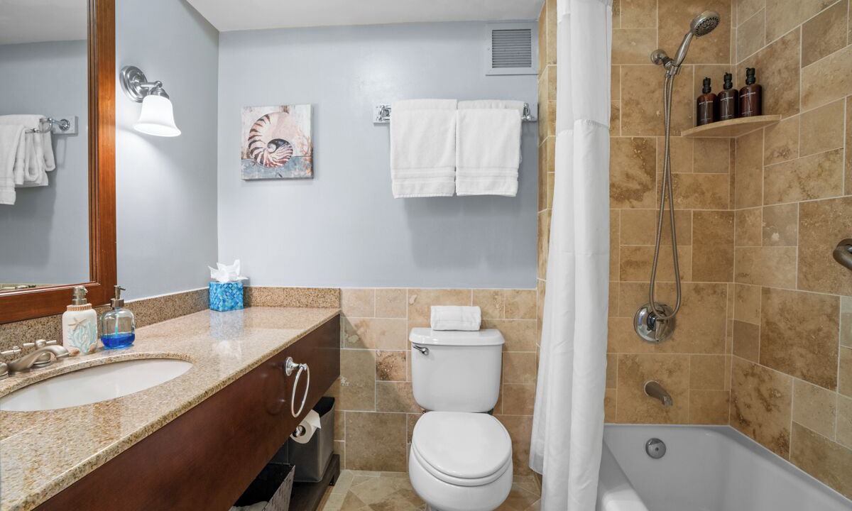 Photo of Bathroom in Hanamaulu