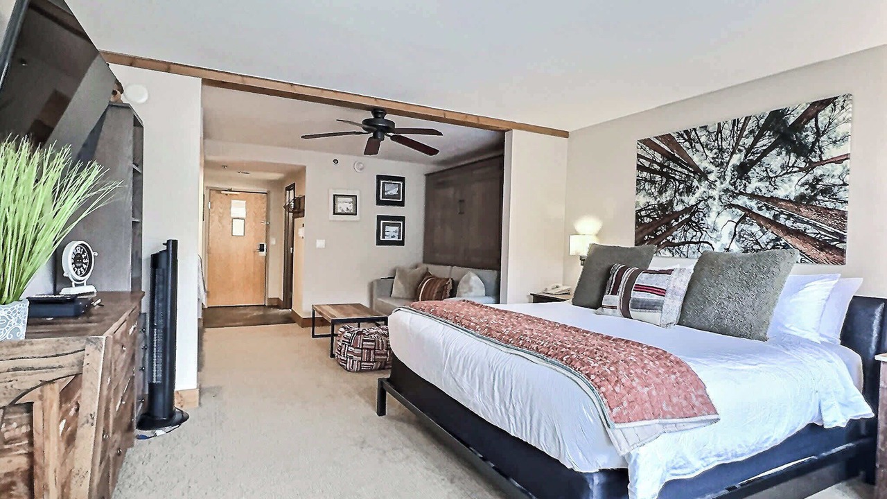 Photo of Bedroom in Crested Butte