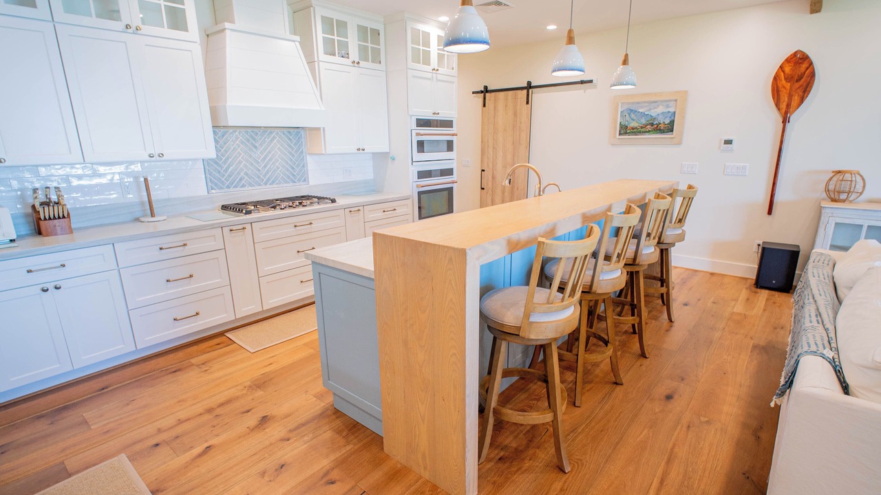Photo of Kitchen in Mokuleia