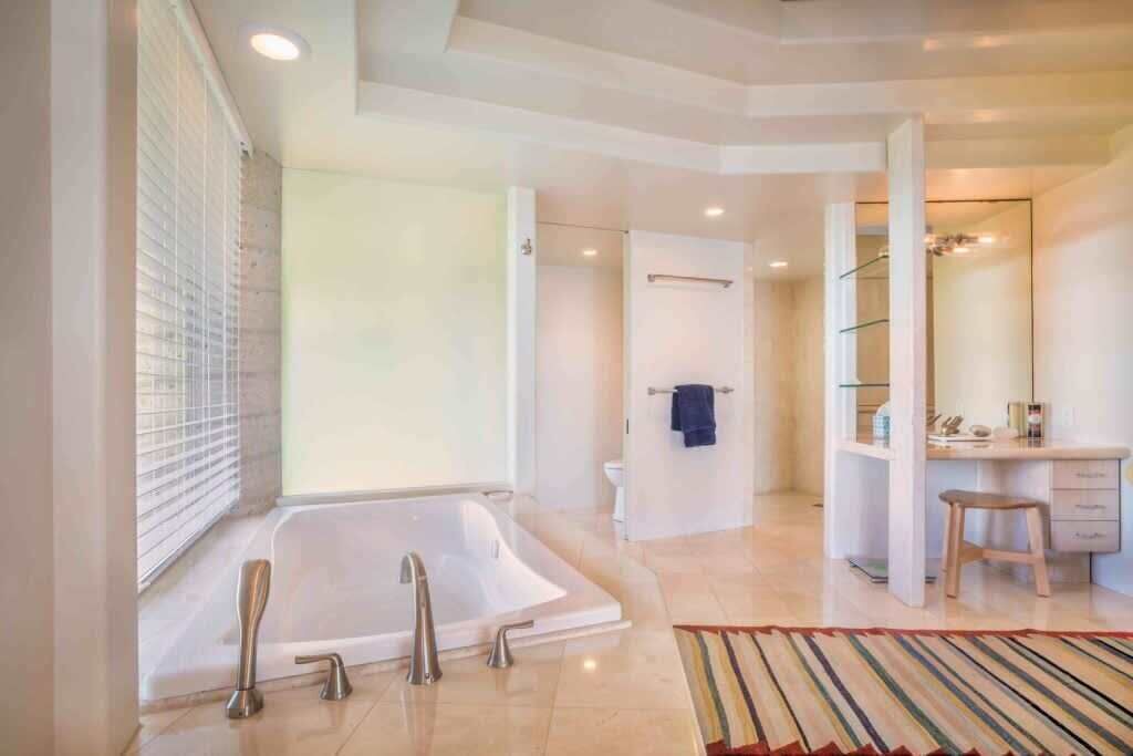 Photo of Bathroom in Kilauea