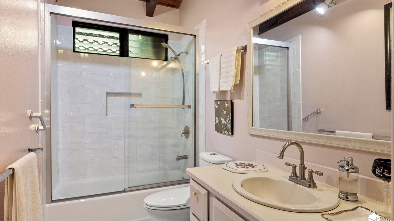 Photo of Bathroom in Opihihale