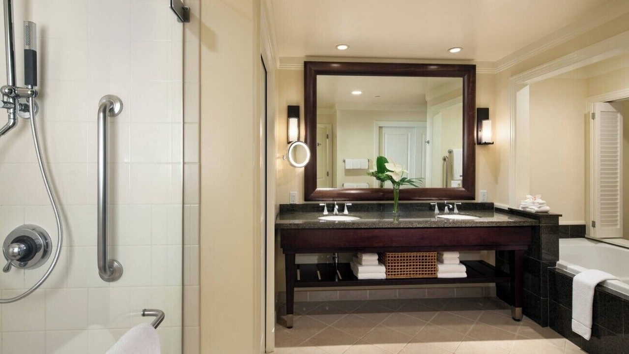 Photo of Bathroom in Honokowai