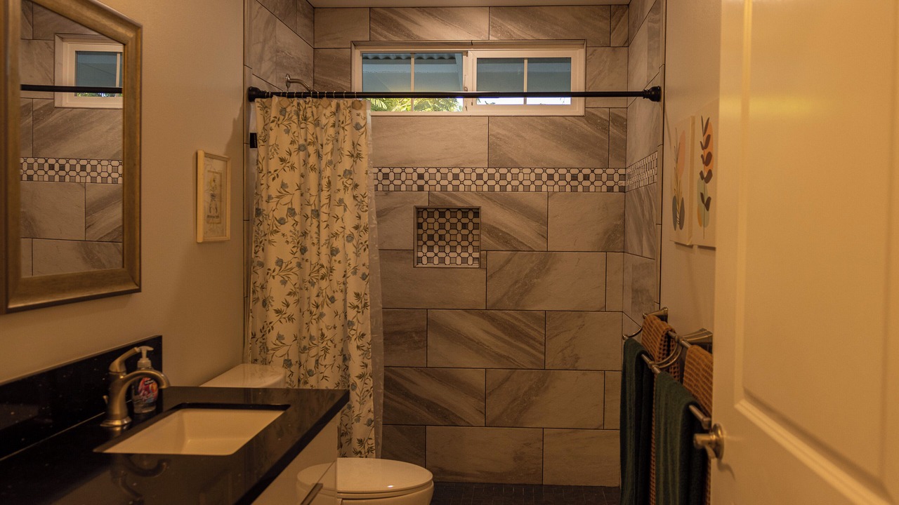 Photo of Bathroom in Keaau