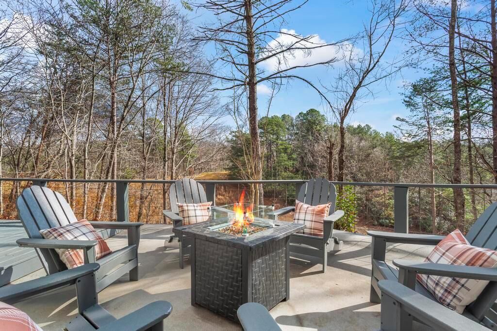 Photo of Patio Balcony in Helen