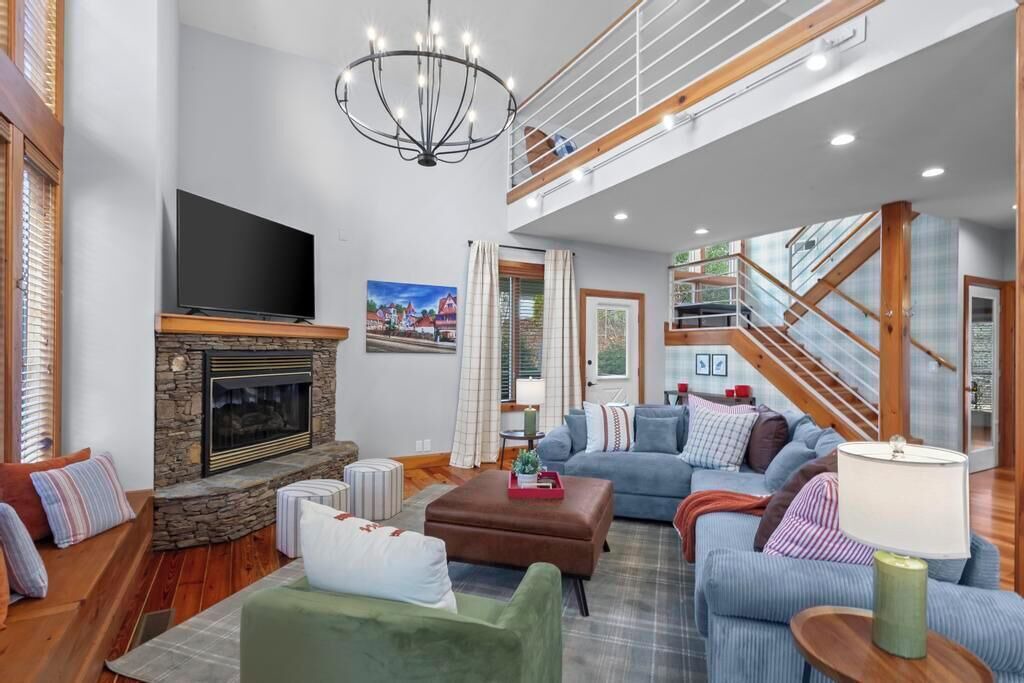 Photo of Livingroom in Helen