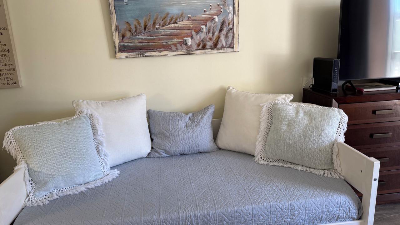 Photo of Bedroom in Waikiki