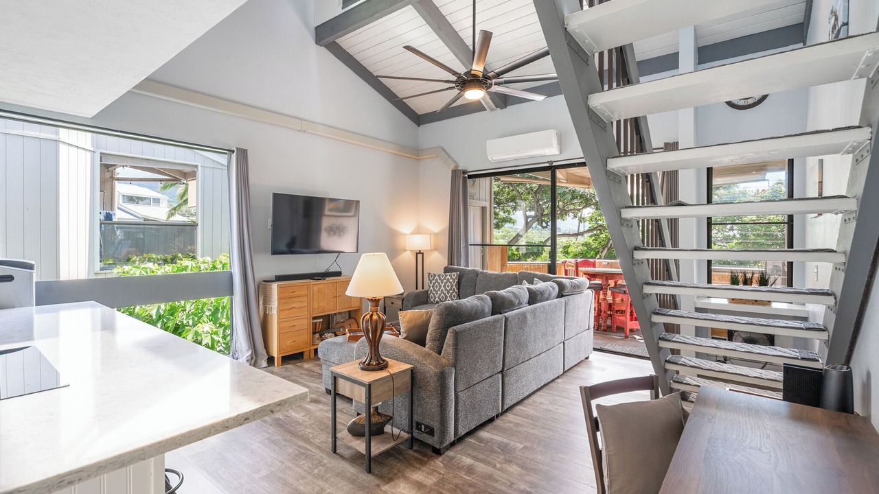 Photo of Livingroom in Historic Kailua Village